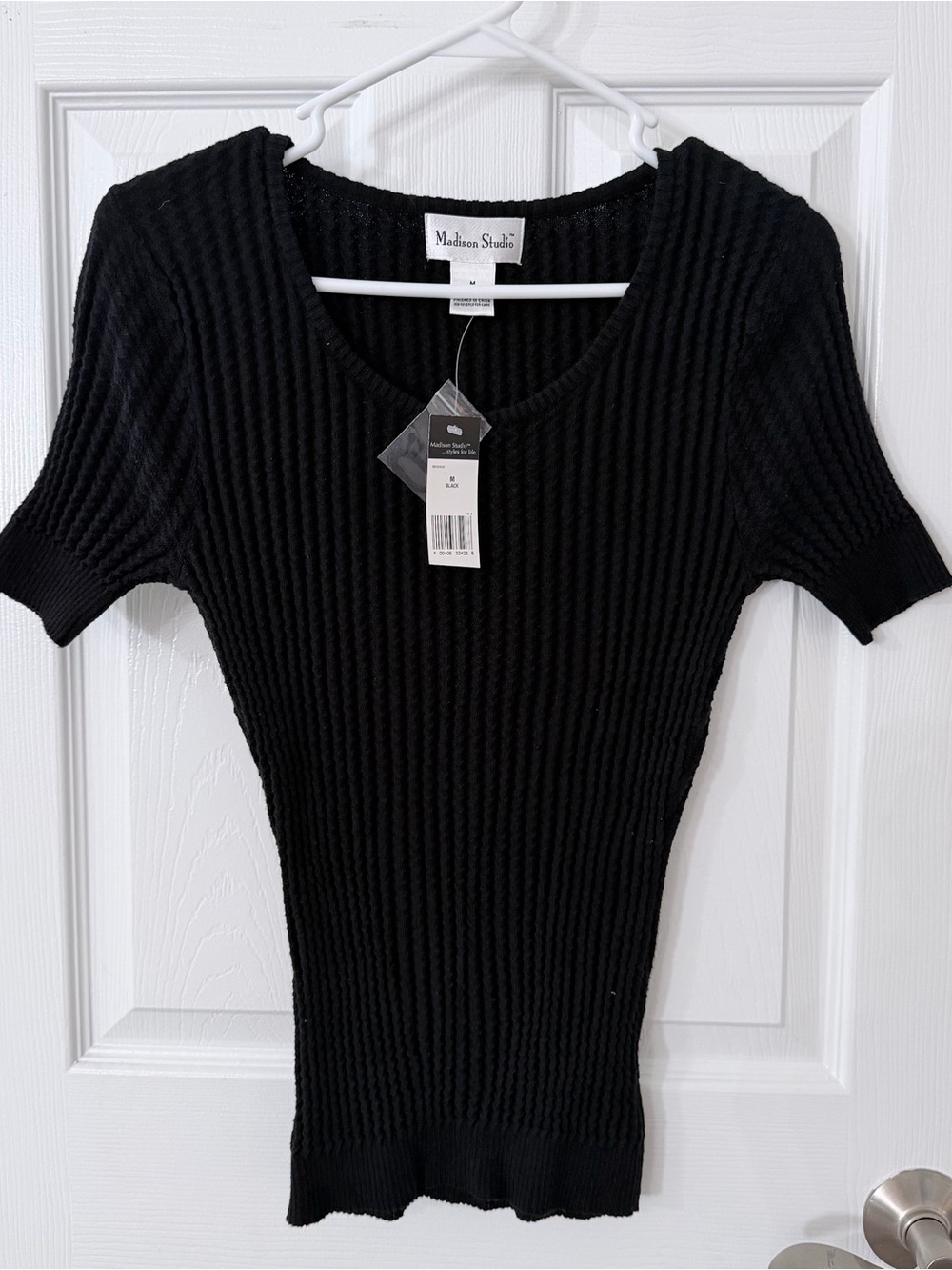 Madison Studio Black Ribbed Scoop Neck Short Sleeve Top